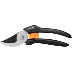 Akce Fiskars Nůžky zahradní dvoučepelové Solid P121 (1057160)
